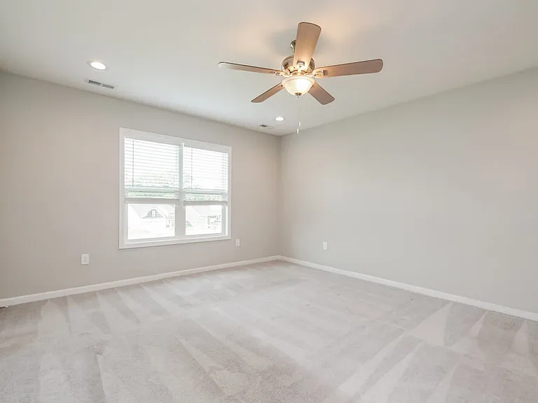 12 Patagonia Pl — Photo 9