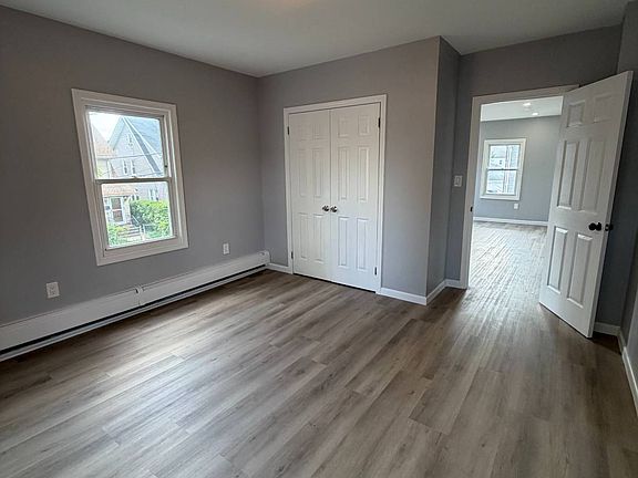 5th image of 107-22 Monterey St APT 2