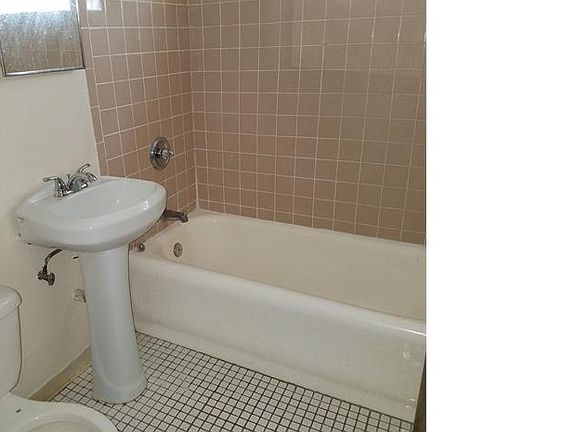 5th image of 7842 S Cregier Ave APT 1