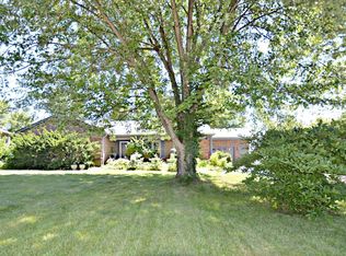 5302 Schureck Ct, La Grange, KY 40031