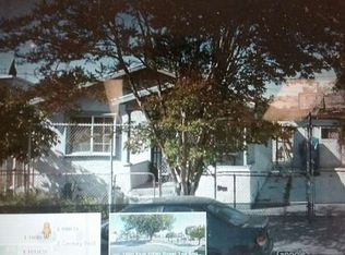 1563 E 100th St, Los Angeles, CA 90002