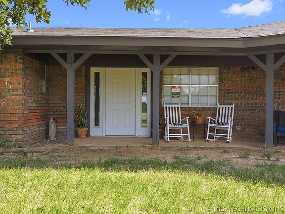 4th image of 33247 Brushy Mound Ln