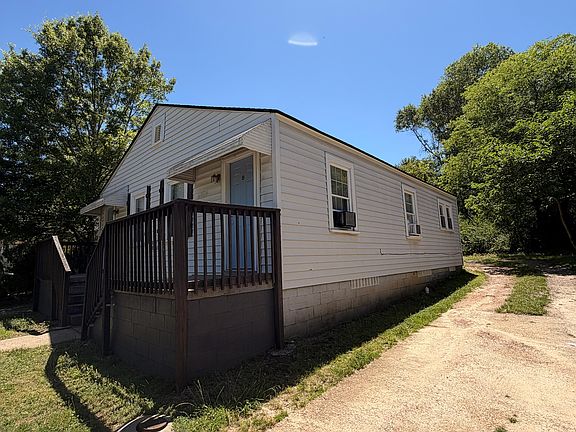 2nd image of 107 West Ave Unit B
