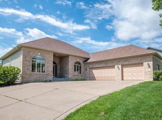 88 Quail Cir, Hudson, WI 54016