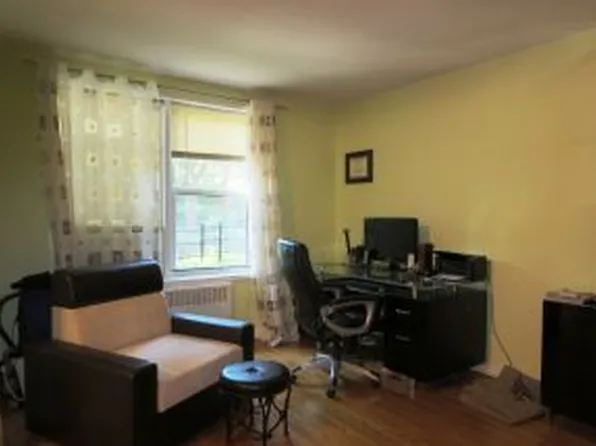 3655 Shore Pky image 1 of 5