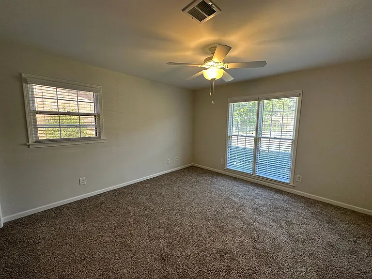 3906 Dalraida Pl — Photo 31