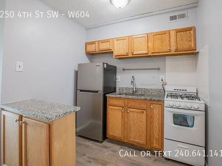 1250 4th St SW #W604 — Photo 19