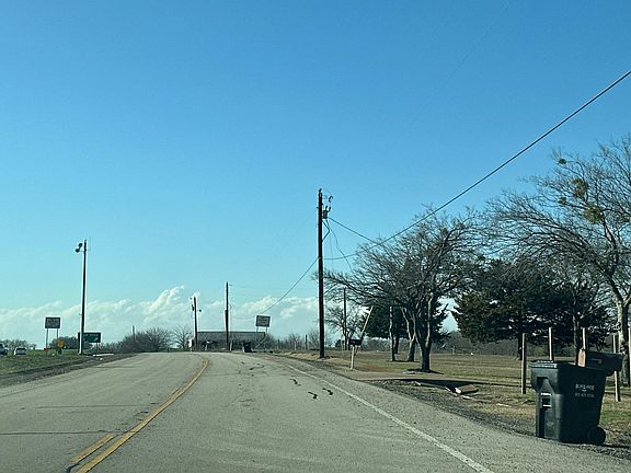 4th image of 6930 W Us Highway 175