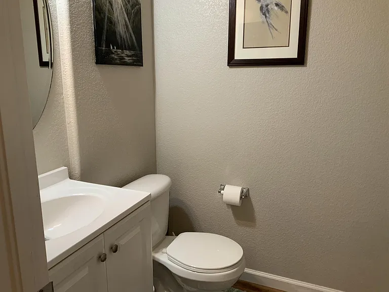 11207 Osage Cir #C — Photo 8