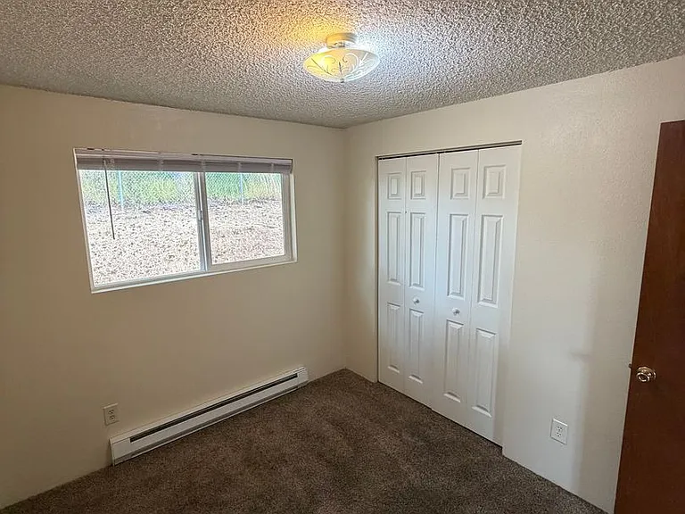 Pinewood Apartments — Photo 25