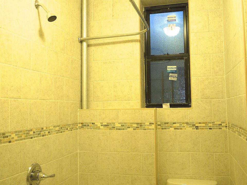 2nd image of 1655 Union St APT B3