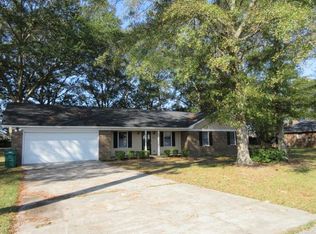 1160 Kentwood Dr, Sumter, SC 29154