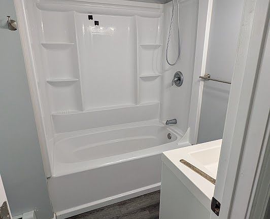 5th image of 295 Brunswick Rd #1