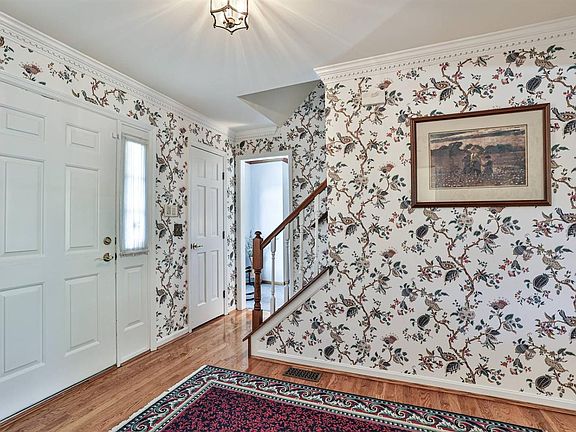 5th image of 151 Annandale Dr