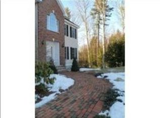 1 Esther Dr, Bedford, NH 03110
