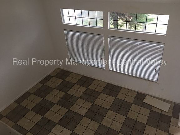 4th image of 1475 Suellen Dr