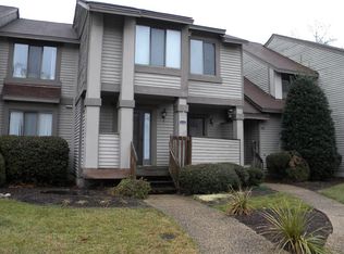 252 Misty Pointe Ln, Newport News, VA 23603