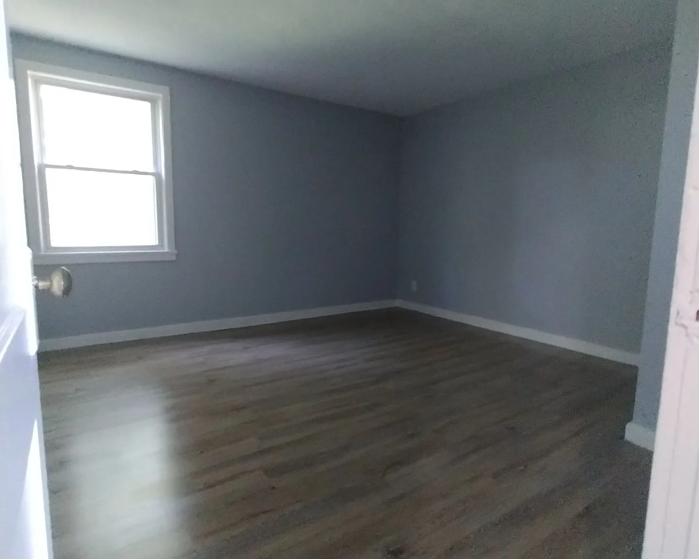 Spacious 2 Bedroom Apartment For Rent Now In Tonawanda — Photo 1