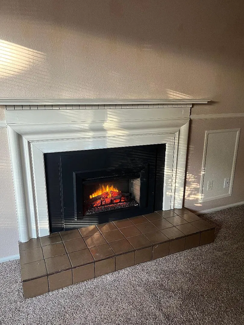 2 bed, 1100 sqft, $1,750 — Photo 2