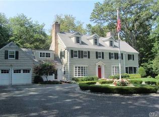 79 Saw Mill Rd, Cold Spring Harbor, NY 11724