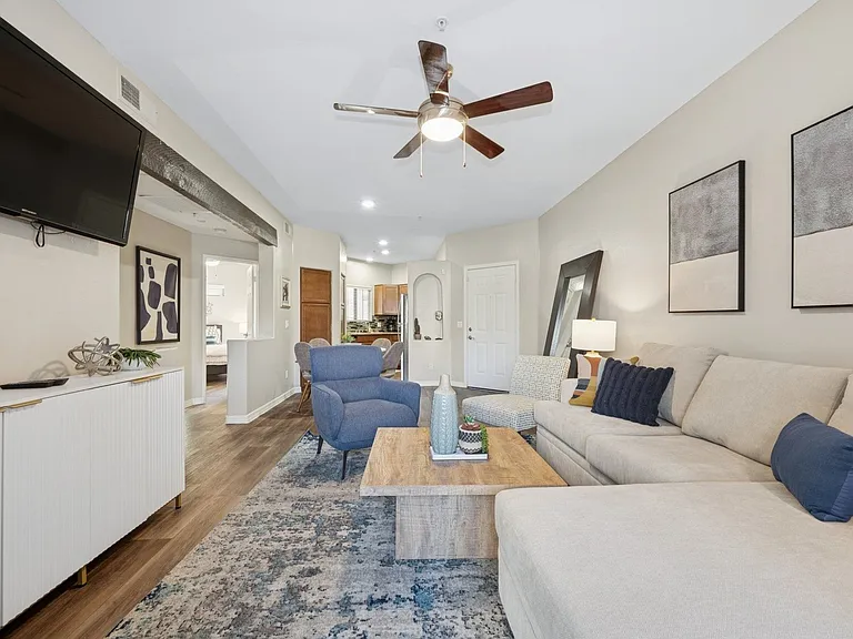 Scottsdale Horizon Apartments — Photo 4