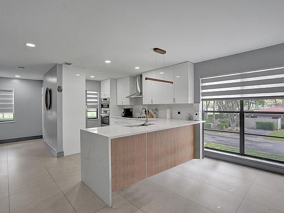 2nd image of 21675 Tall Palm Circle #2b