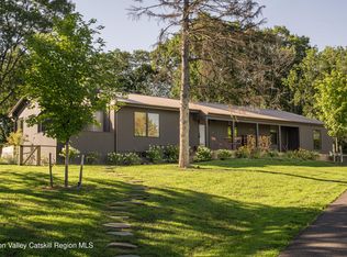 1246 Woods Rd, Germantown, NY 12526