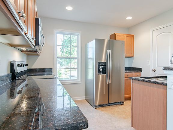 5th image of 107 Aaliyah Ln