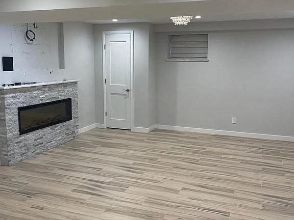 5th image of 368 Liberty Ave #B