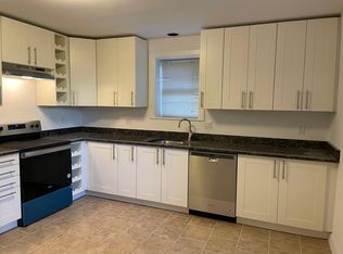 9 Lucy St #B, Greenwich, CT 06831