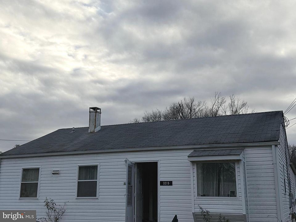 1st image of 3215 Campbell Dr