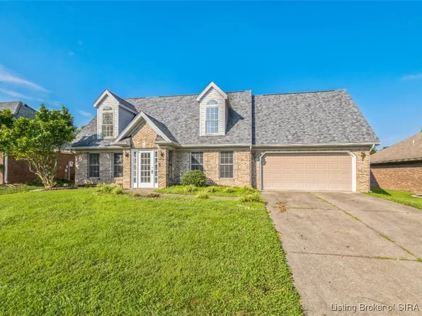 8509 Plum Valley Court, Sellersburg, IN 47172