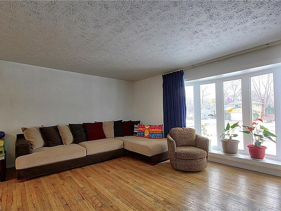 5th image of 6698 Edgemoor Ave