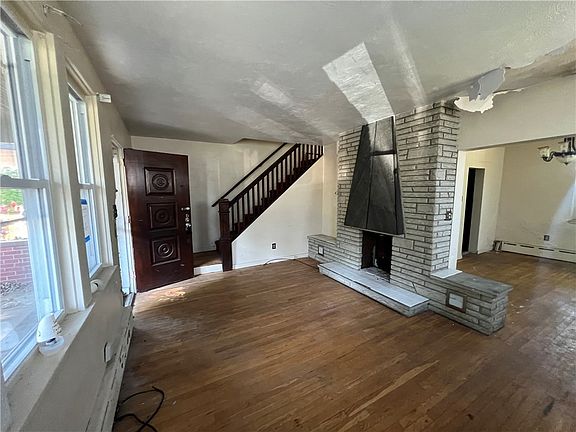 3rd image of 512 Delmont Ave