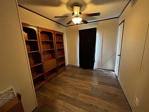 4th image of 1708 Bunker Hill Ln Trailer 64