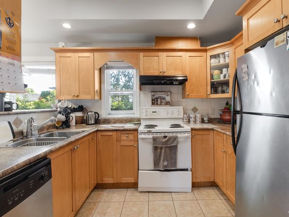 11331 Cambie Rd #1, Richmond, BC V6X 1L3