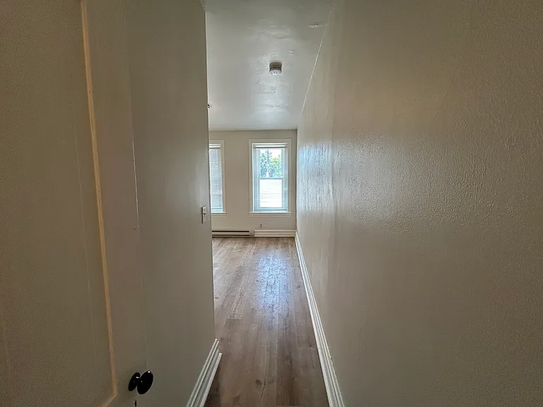213 Front St #1 — Photo 8
