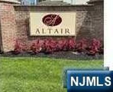 277 Cory Ln, Elmwood Park, NJ, 07407