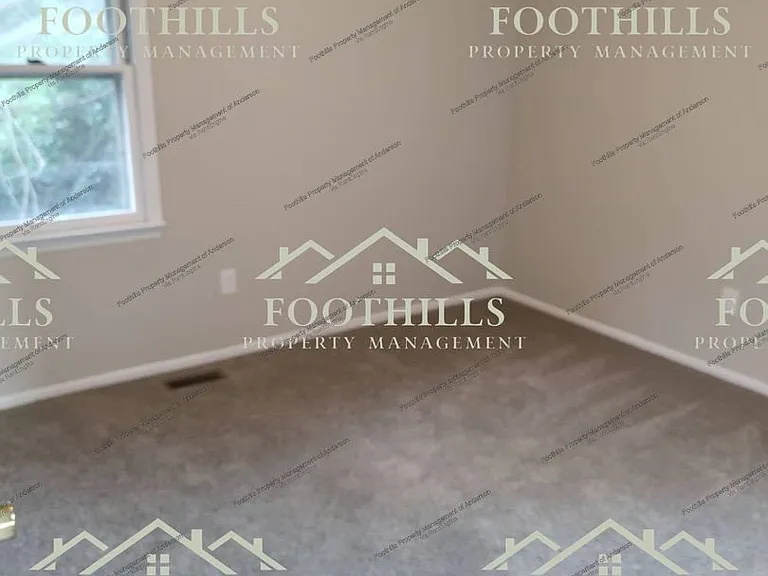 122 Smith Dr — Photo 12
