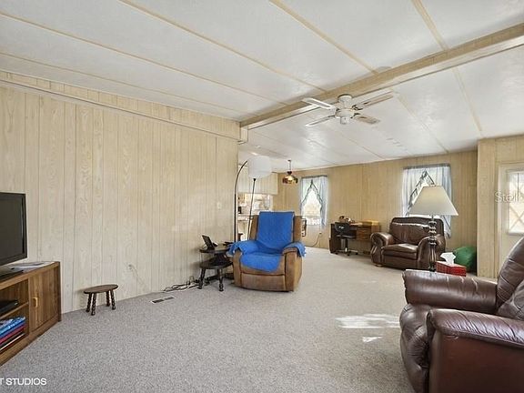 5th image of 185 Blue Marlin Dr