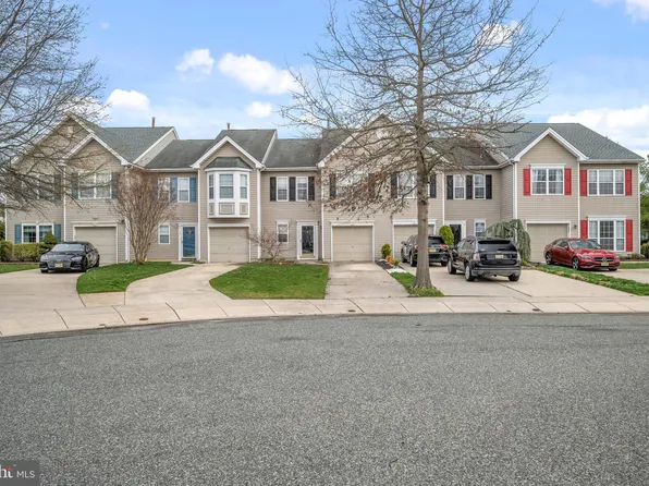 13 Valleybrook Ct, Blackwood, NJ 08012