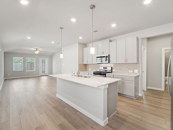 The Pinnacle floorplan in Mavera of Conroe, TX.