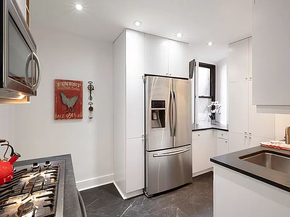 3rd image of 440 W End Ave #9D