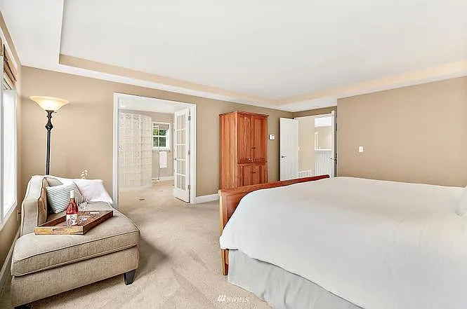 24504 SE 3rd Ct — Photo 8
