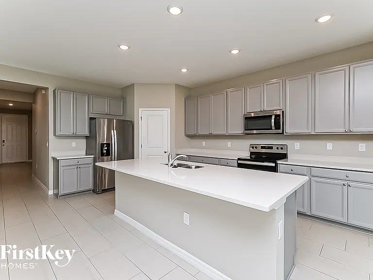 11836 Clare Hill Ave — Photo 6