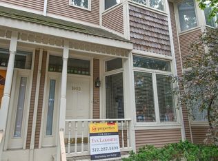 1003 W Dickens Ave, Chicago, IL 60614