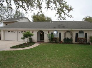 188 Royal George Cir, Mcqueeney, TX 78123