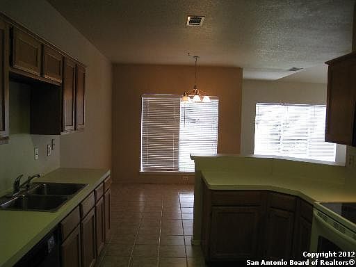 4th image of 1310 Northborough Ln