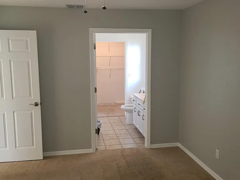 838 SW 47th Ter #203 — Photo 11