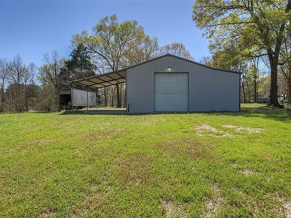 3rd image of 758 Jones Rd